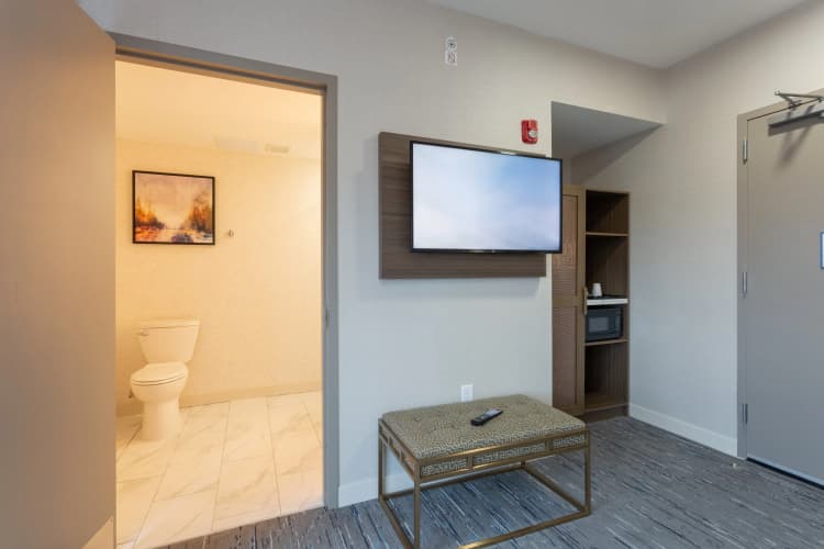 Holiday Inn Express New Rochelle photo 5