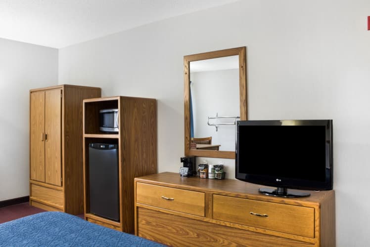 EverSpring Inn & Suites photo 4