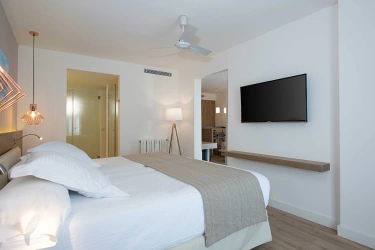 Valentin Somni Hotel & Suites  - Adults Only photo 4