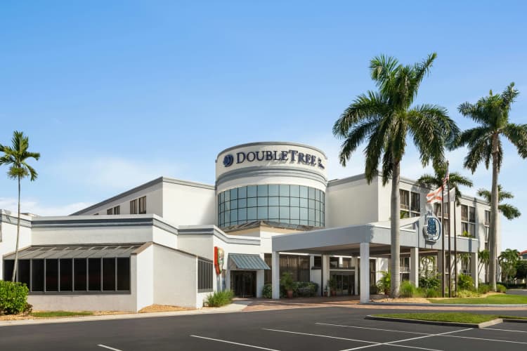 Doubletree By Hilton Fort Myers At Bell Towershops photo 1