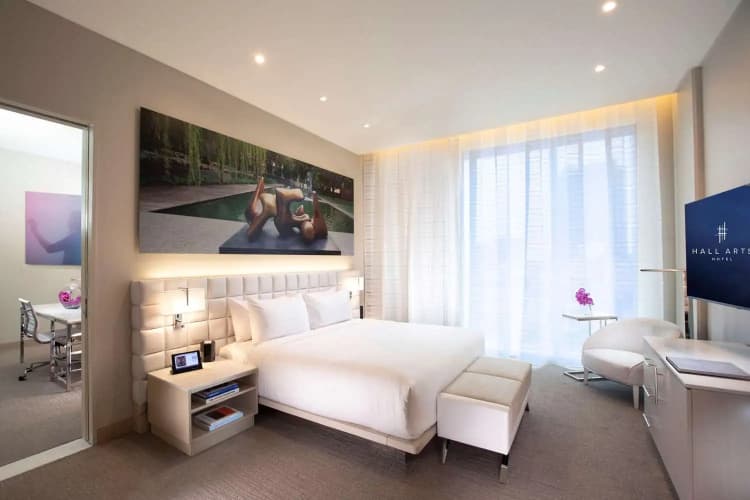 HALL Arts Hotel Dallas, Curio Collection by Hilton photo 3