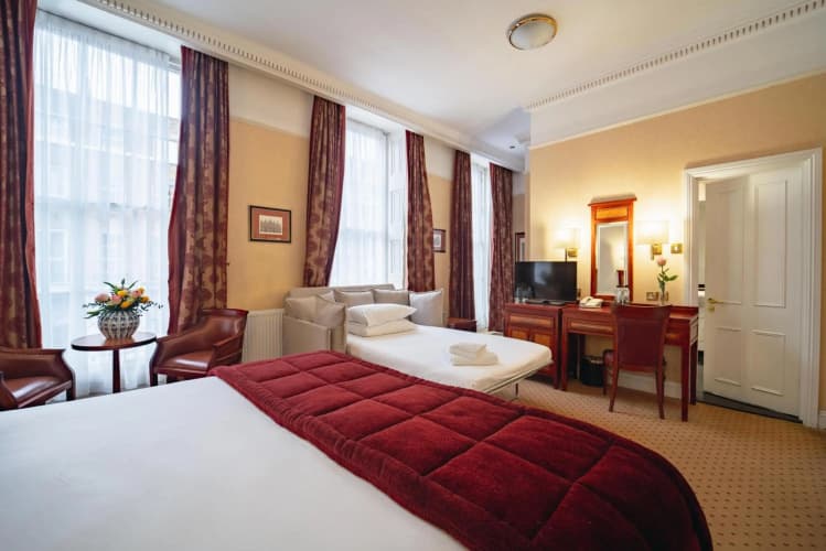Grange Clarendon photo 4
