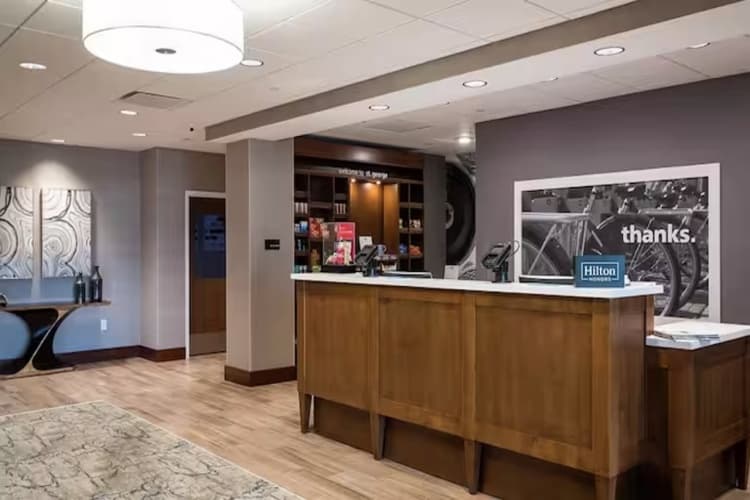 Hampton Inn & Suites St. George SunRiver photo 3