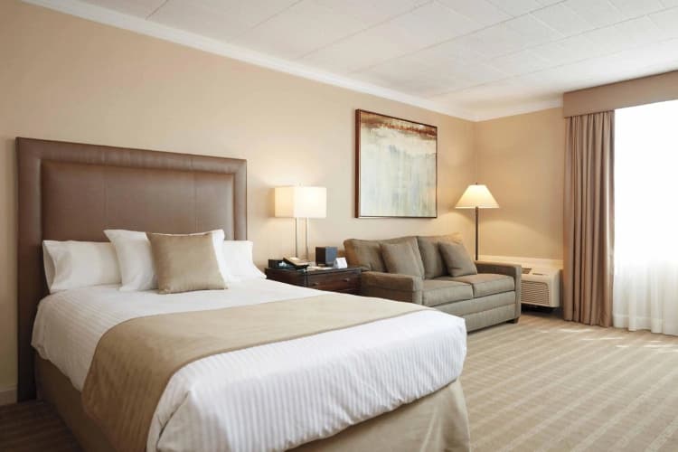 Ethan Allen Hotel photo 5