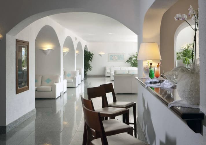Gabbiano Azzurro Hotel & Suites photo 3