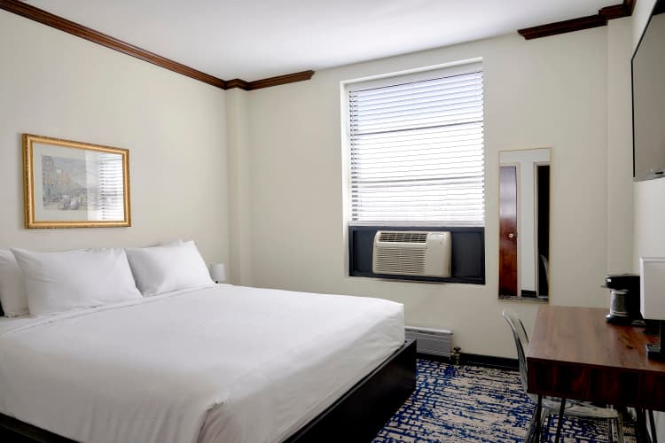 Night Hotel Broadway photo 5
