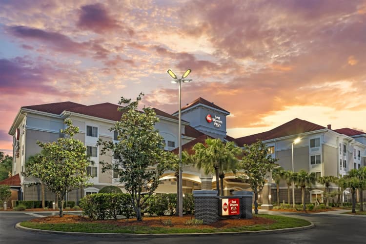 Best Western Plus Kissimmee-Lake Buena Vista South Inn & Suites photo 2