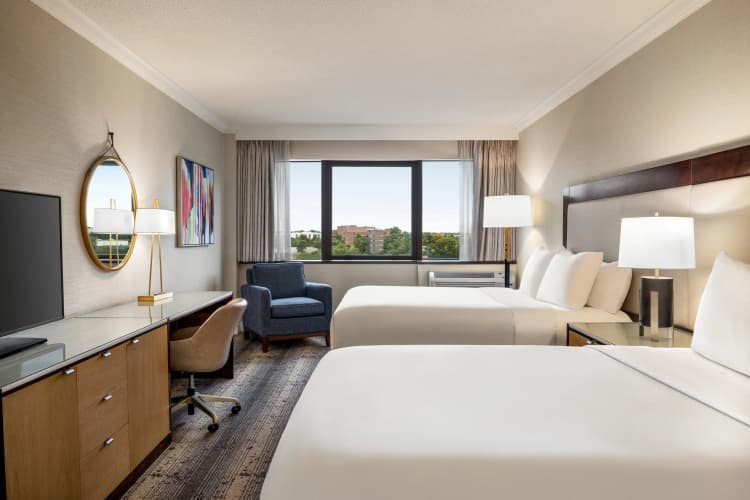 Crowne Plaza Edison photo 5