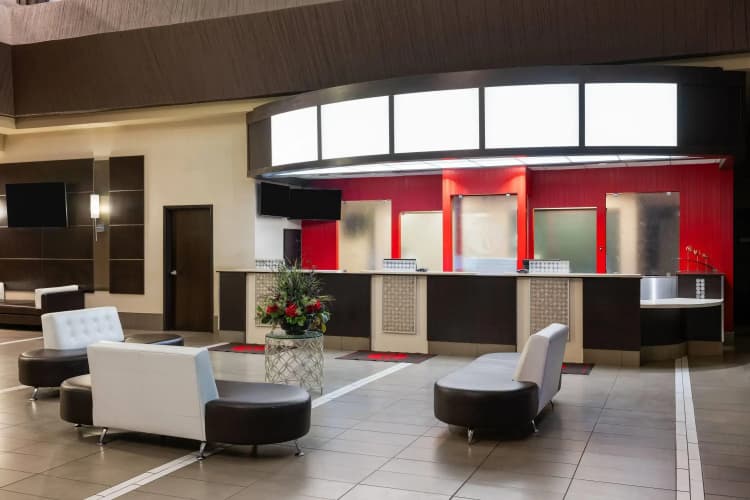 Ramada Plaza by Wyndham Regina Downtown photo 3