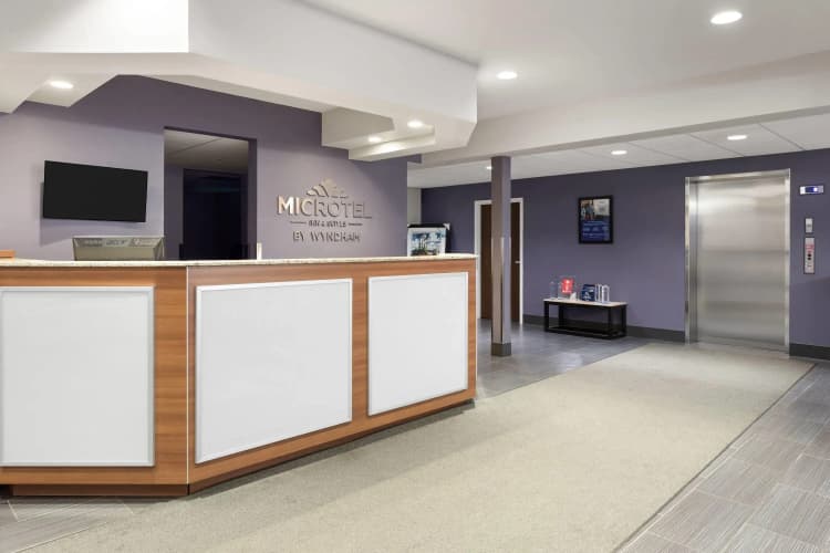 Microtel Inn & Suites by Wyndham Sault Ste. Marie photo 3
