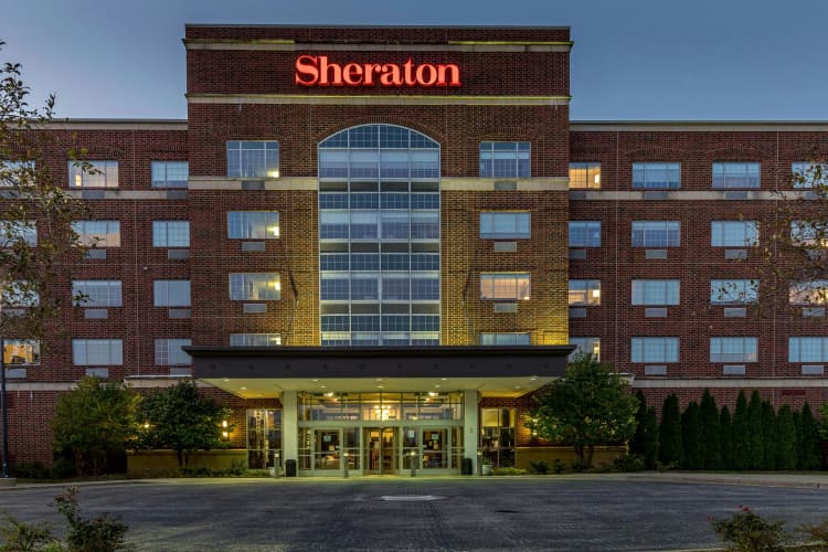 Sheraton Chicago Northbrook Hotel photo 2