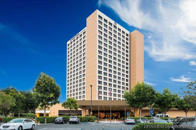 Hotel Fera Anaheim, a DoubleTree by Hilton, photo 2