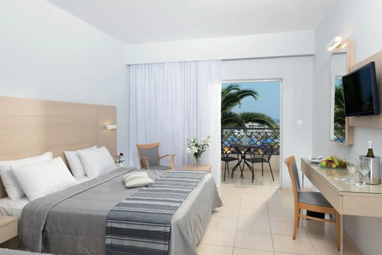 Grand Hotel Holiday Resort photo 4
