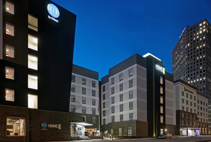Tru by Hilton Milwaukee Downtown photo 2