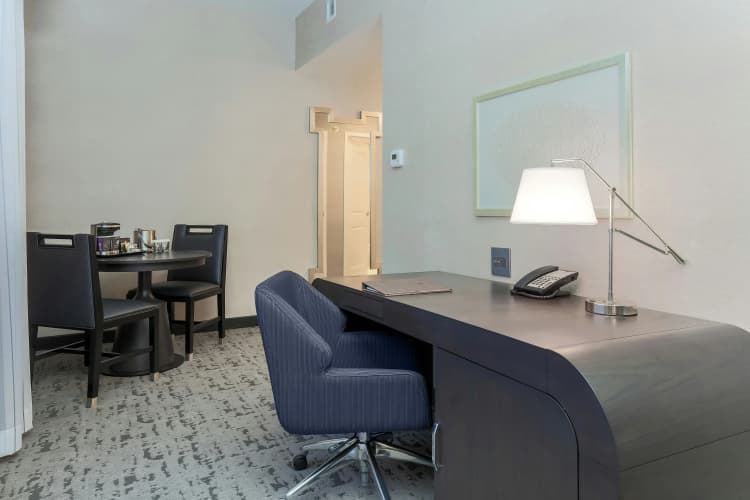 DoubleTree by Hilton Evansville photo 4