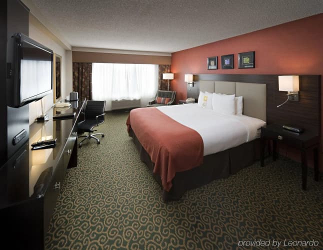 DoubleTree by Hilton San Francisco South Airport Blvd photo 4