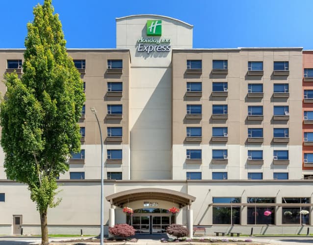 Holiday Inn Express Vancouver Airport - Richmond photo 2