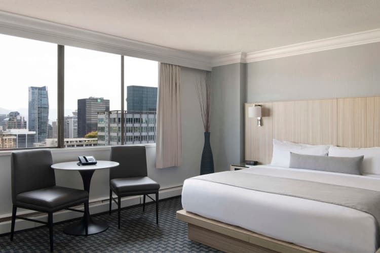 Century Plaza Hotel & Spa Vancouver photo 5