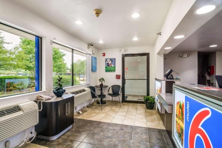 Motel 6 Chicago Nw - Rolling Meadows, photo 3