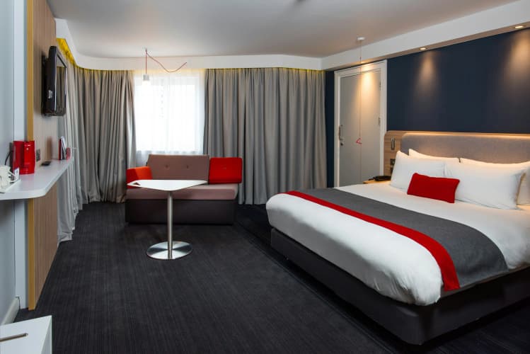 Holiday Inn Express London Hammersmith photo 4