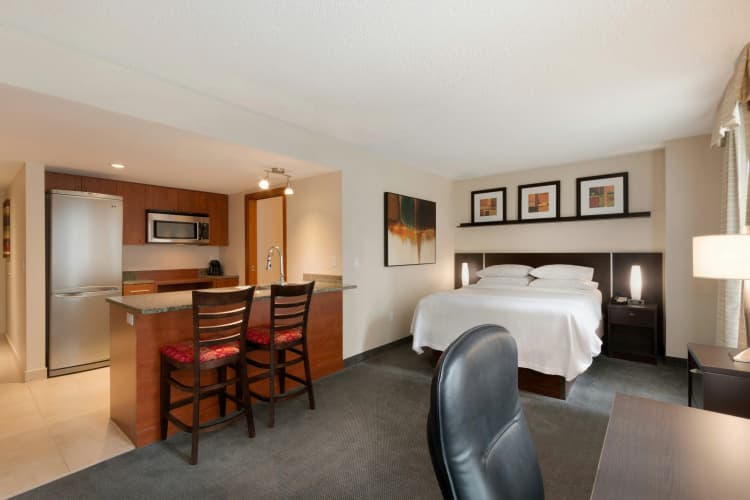 Embassy Suites by Hilton Montreal photo 5