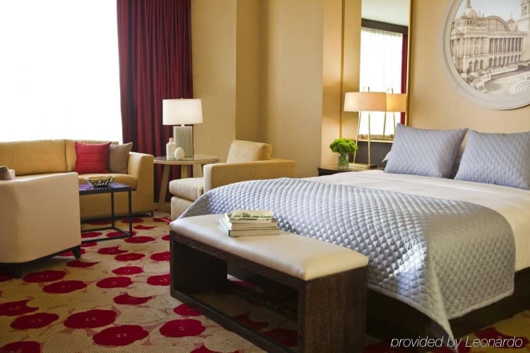 Royal Sonesta Chicago River North photo 3