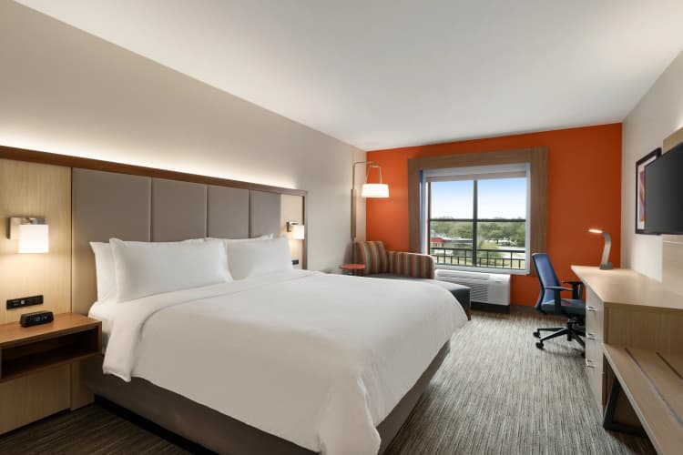 Holiday Inn Express & Suites Mount Pleasant-Charleston photo 5
