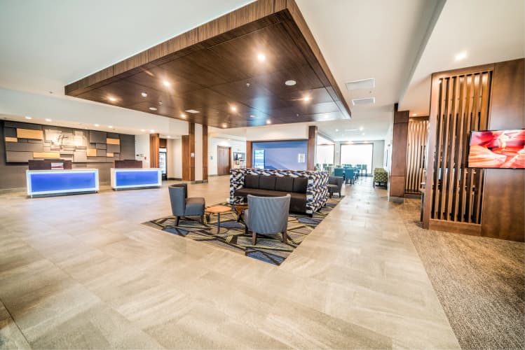 Holiday Inn Express & Suites West Edmonton-Mall Area photo 3