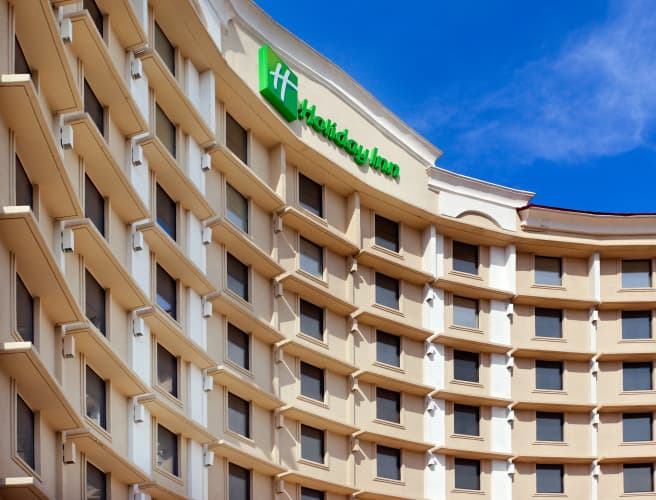 Holiday Inn Express Dallas Market Center photo 2