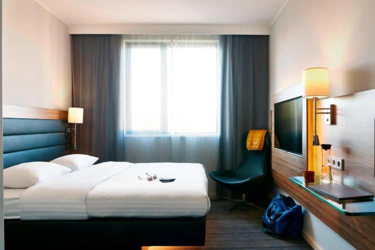 Moxy London Heathrow Airport photo 4