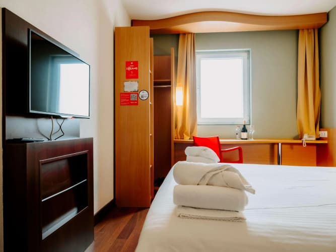 ibis Sofia Airport photo 5