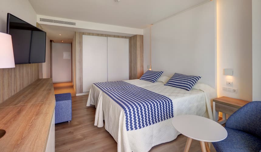 Hipotels Bahia Cala Millor - Adults Only, photo 2