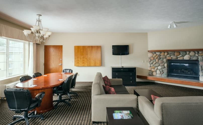 Wyndham Garden Anchorage Airport photo 2