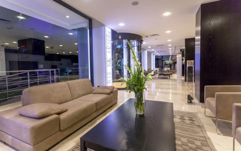 Business Hotel photo 3