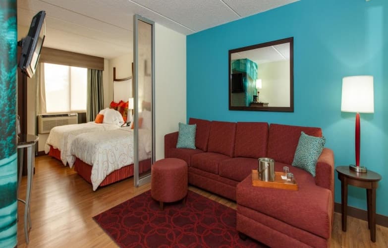 Hotel Indigo Chicago Vernon Hills, photo 4
