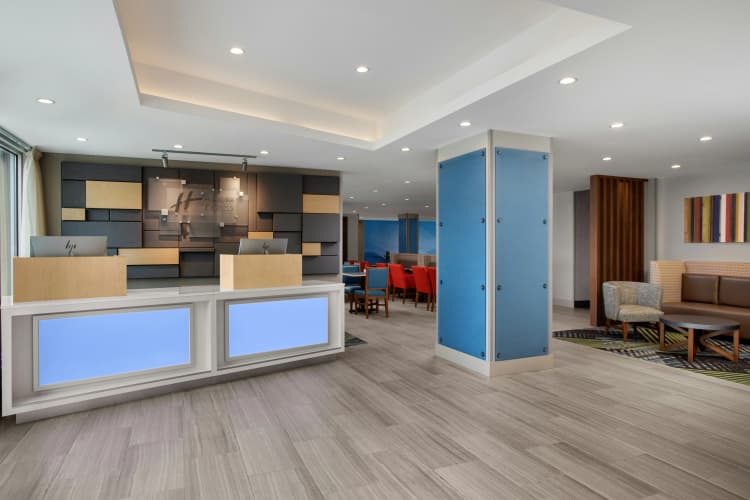 Holiday Inn Express & Suites Woodside LaGuardia Airport photo 5