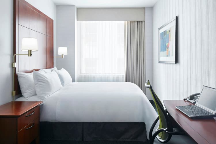 Club Quarters Hotel Central Loop photo 4