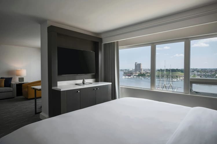 Renaissance Baltimore Harborplace Hotel photo 4