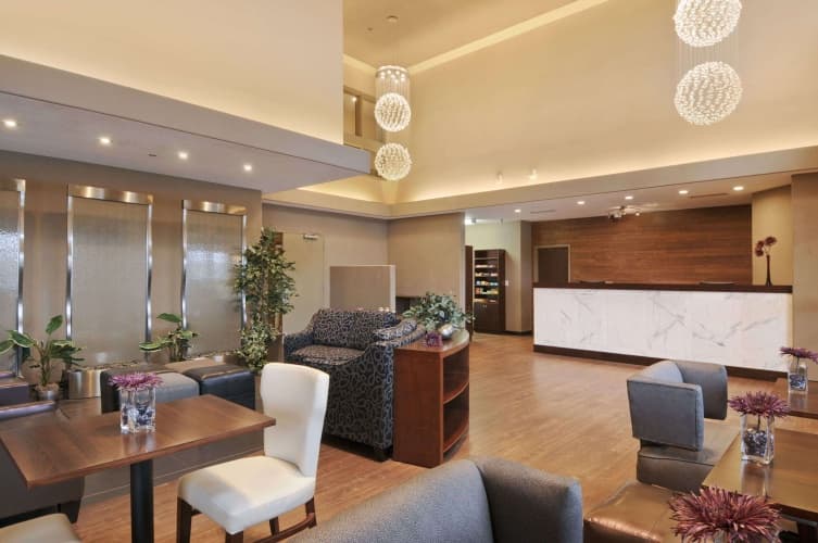 Days Inn by Wyndham Regina Airport West, photo 3