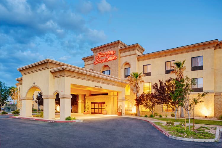 Hampton Inn & Suites Lancaster photo 2