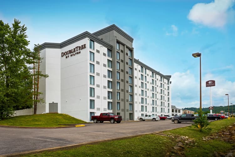 DoubleTree by Hilton Washington Meadow Lands Casino Area photo 2