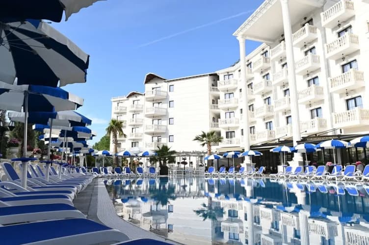 Hotel Onufri photo 1