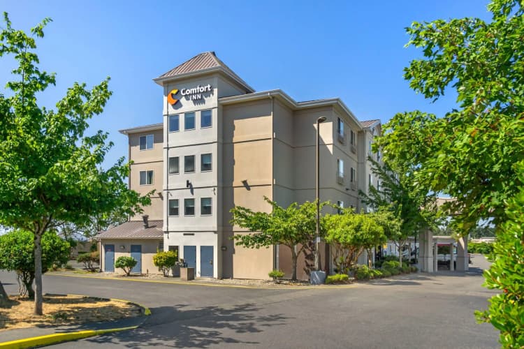 Comfort Inn Federal Way - Seattle photo 2
