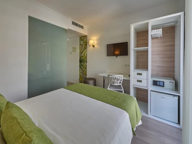 Bq Amfora Beach Hotel - Adults Only photo 3