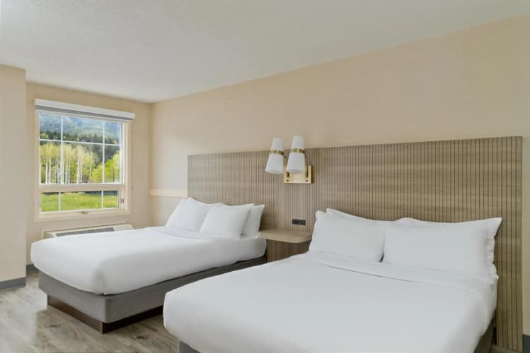 Grande Rockies Resort photo 2