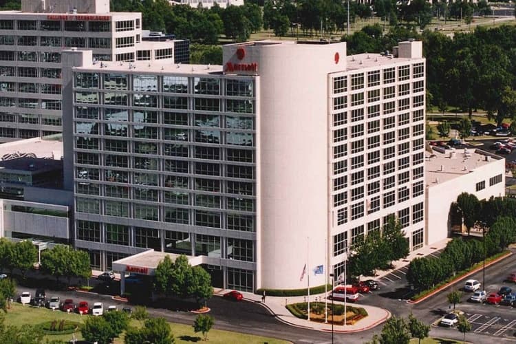 Marriott Tulsa Hotel Southern Hills photo 2