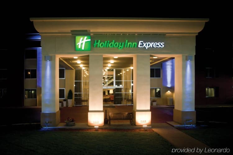 Holiday Inn Express San Francisco-Airport South photo 2