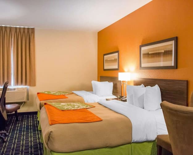 Econo Lodge photo 5