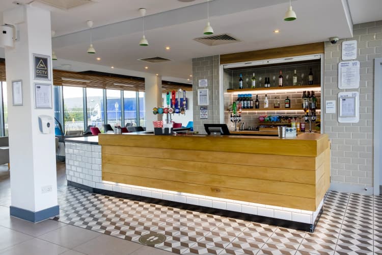 Holiday Inn Express Manchester - Trafford City photo 3