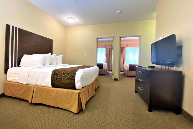 Ramada Limited Golden, photo 3